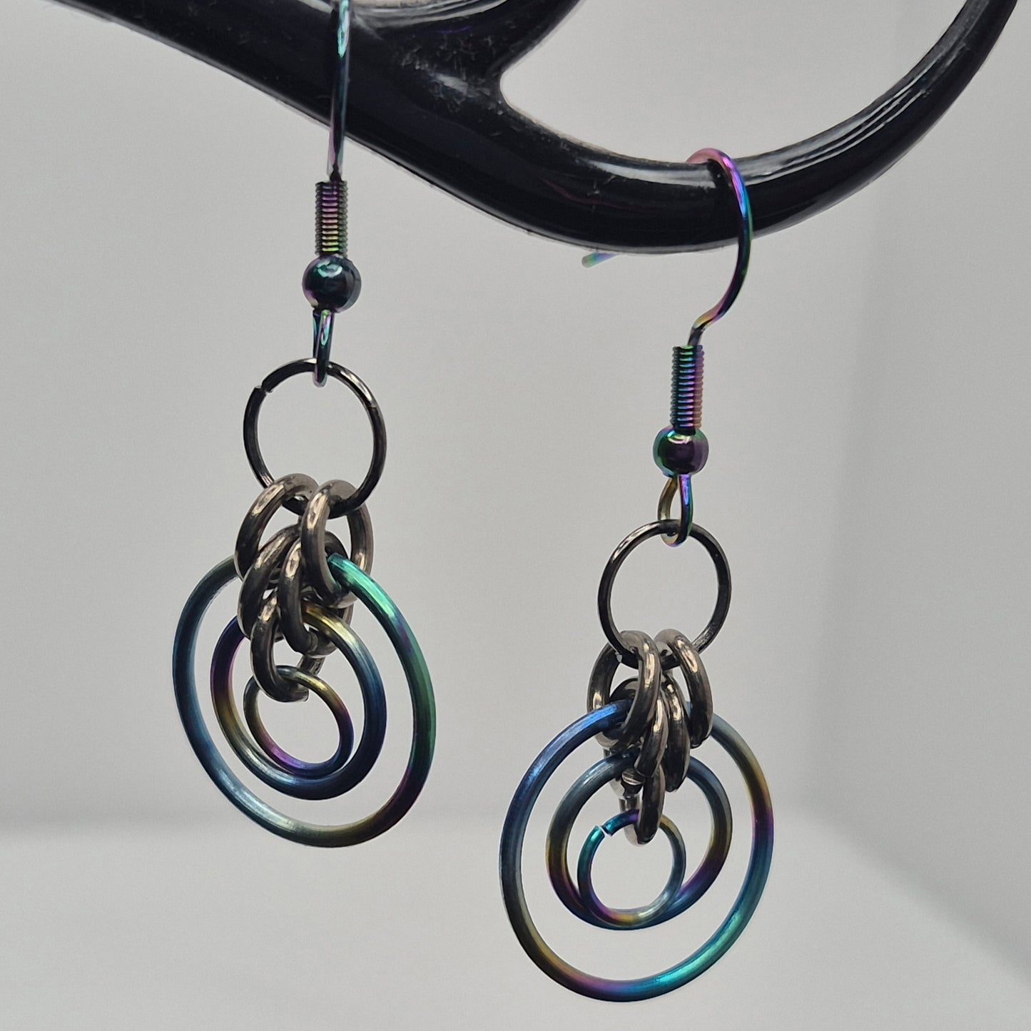 Rainbow circle earrings chainmail