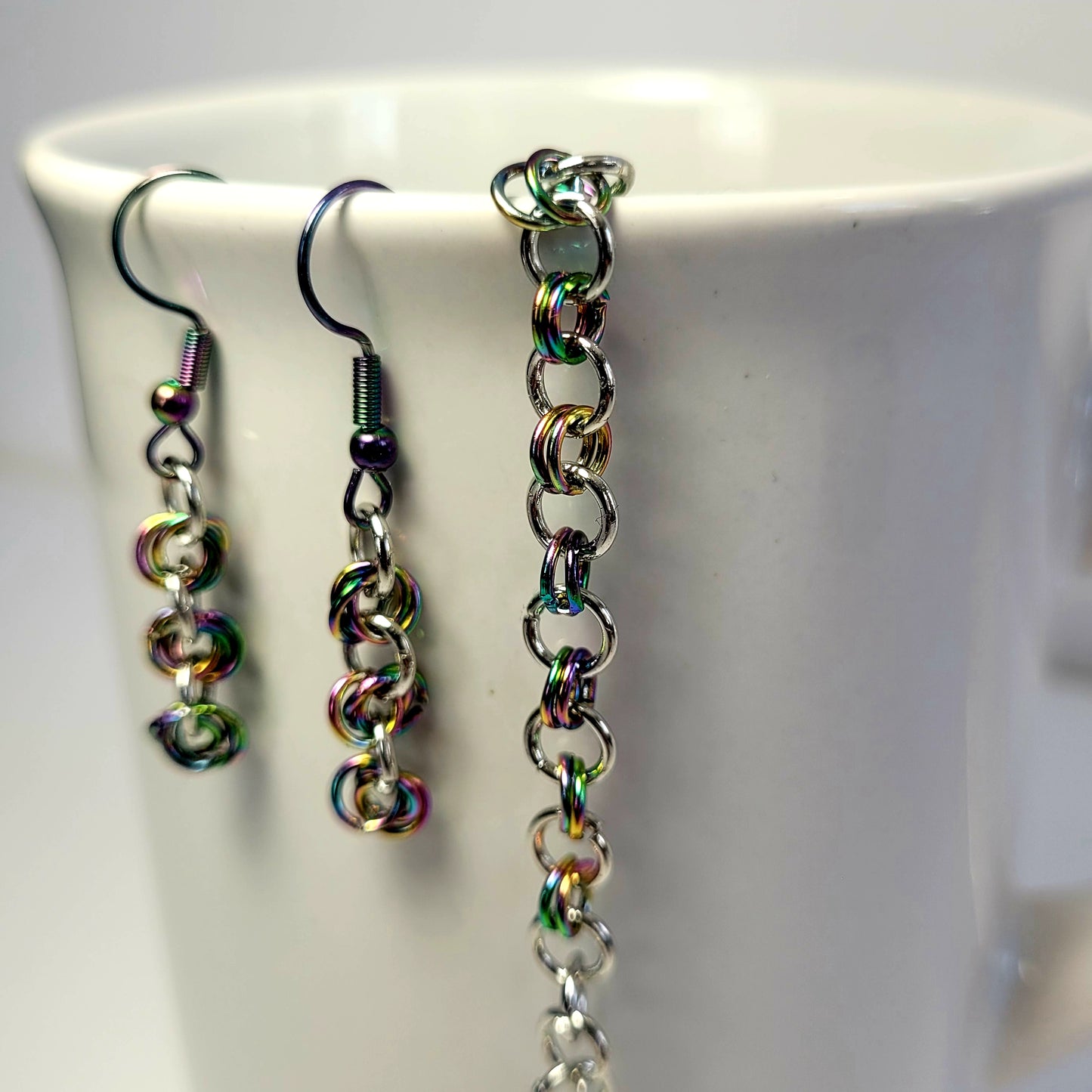 Bracelet and earring set, multichrome, rainbow stainless steel chainmail