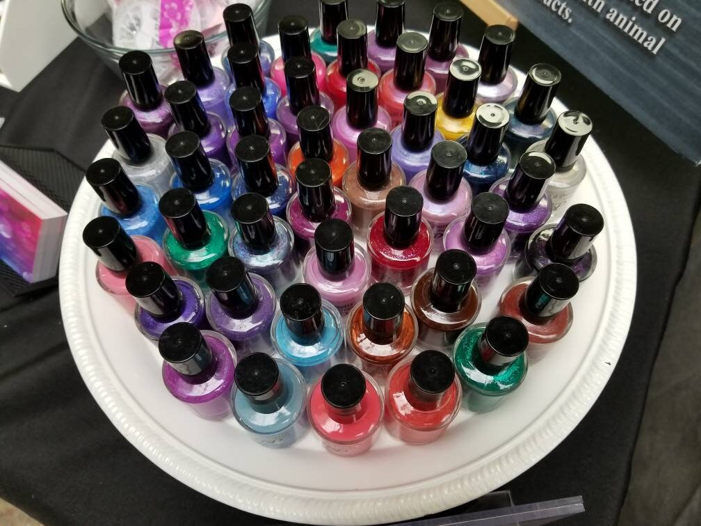 Mystery Packs, 4 bottles of nail polish