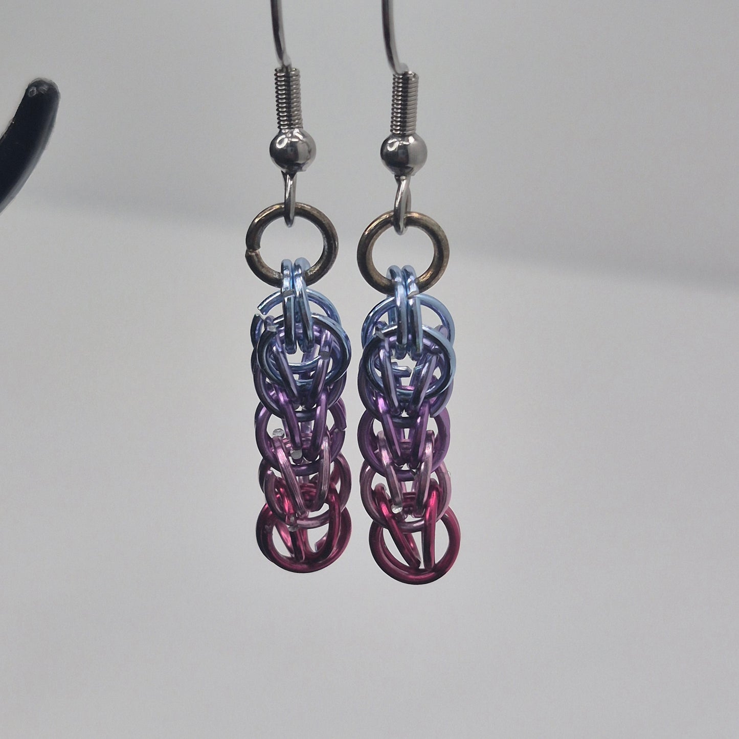 Persian weave earrings,gradient chainmail