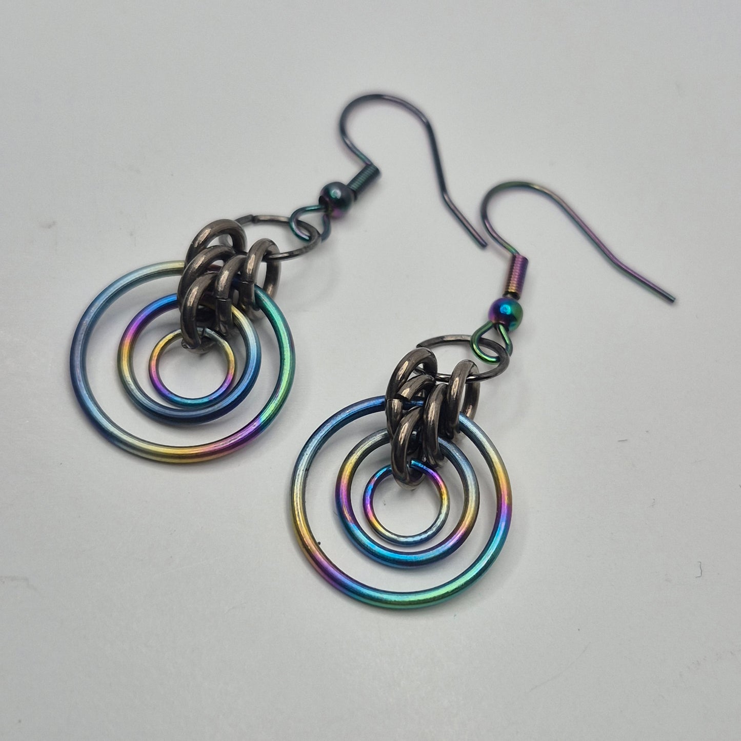 Rainbow circle earrings chainmail