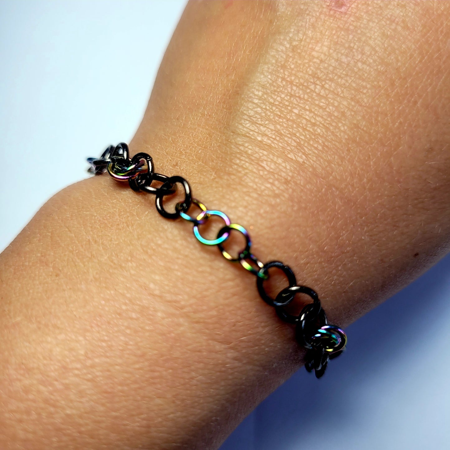 Bracelet, multichrome, oil slick chainmail