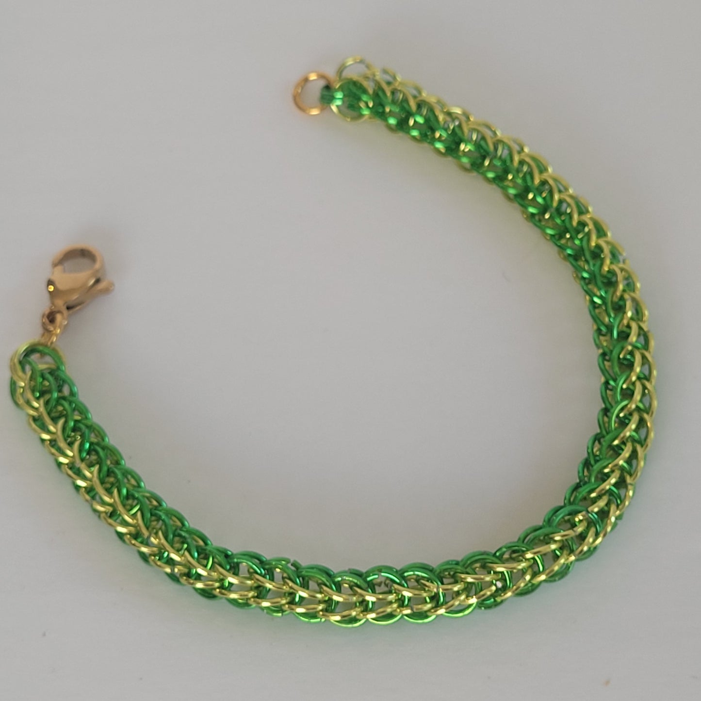 Bracelet, green and yellow chainmail