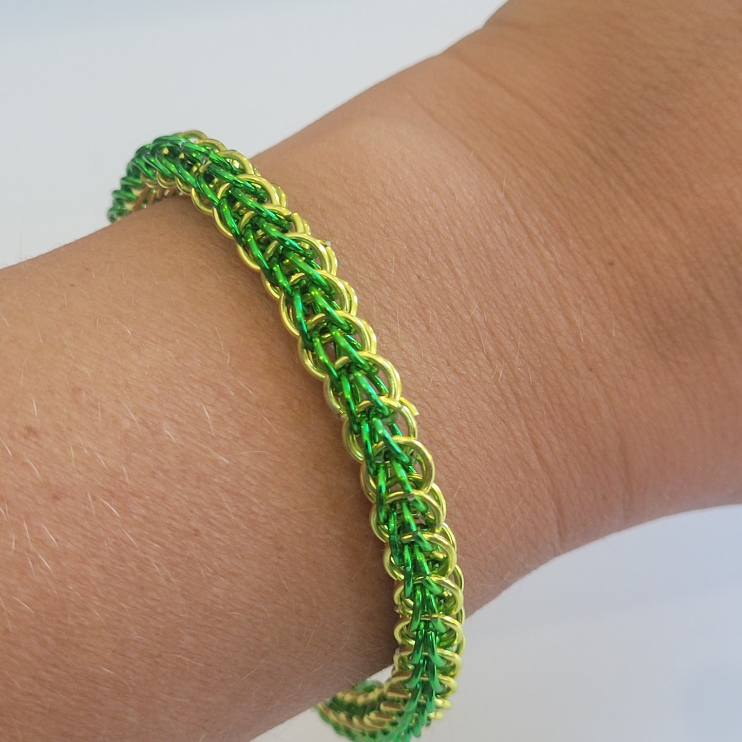 Bracelet, green and yellow chainmail