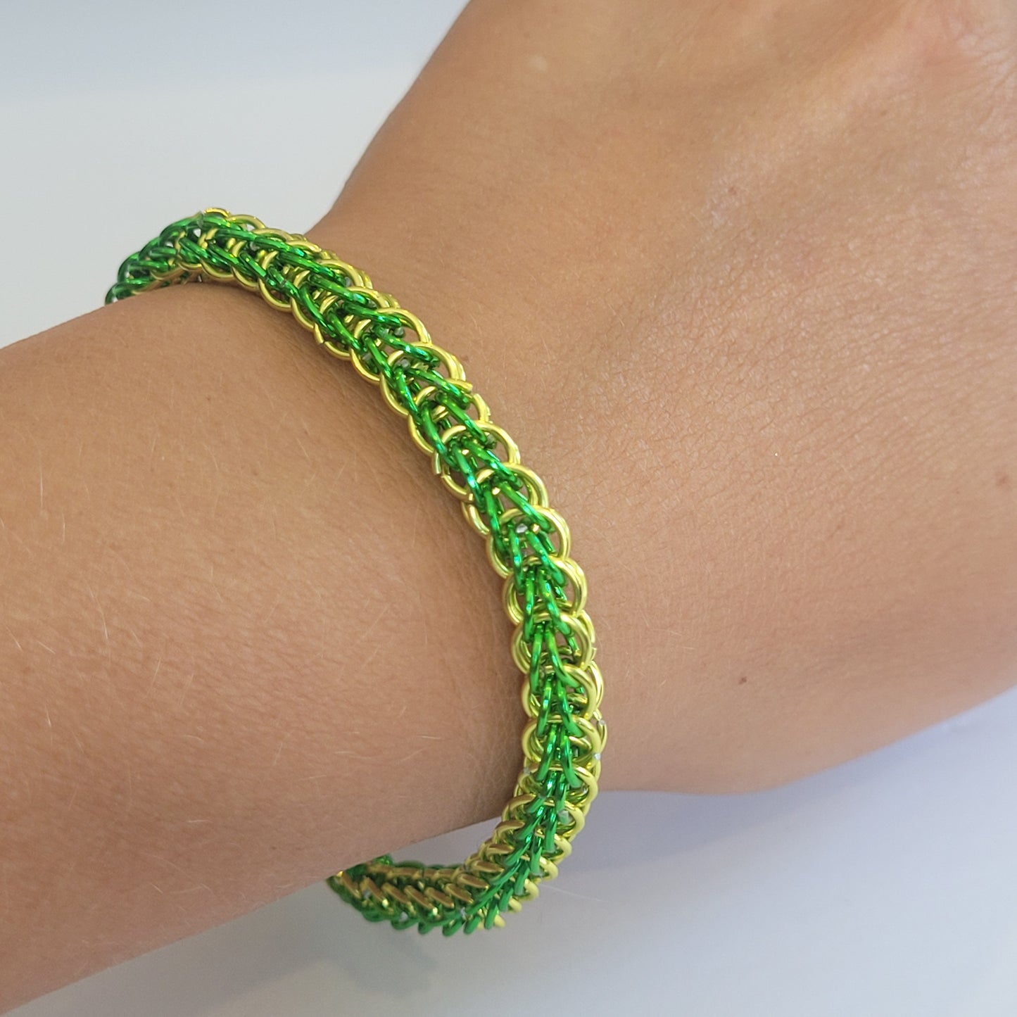 Bracelet, green and yellow chainmail