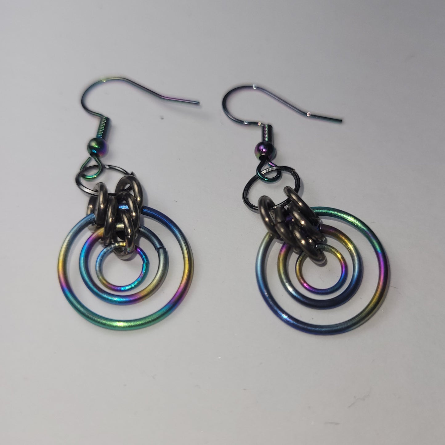 Rainbow circle earrings chainmail