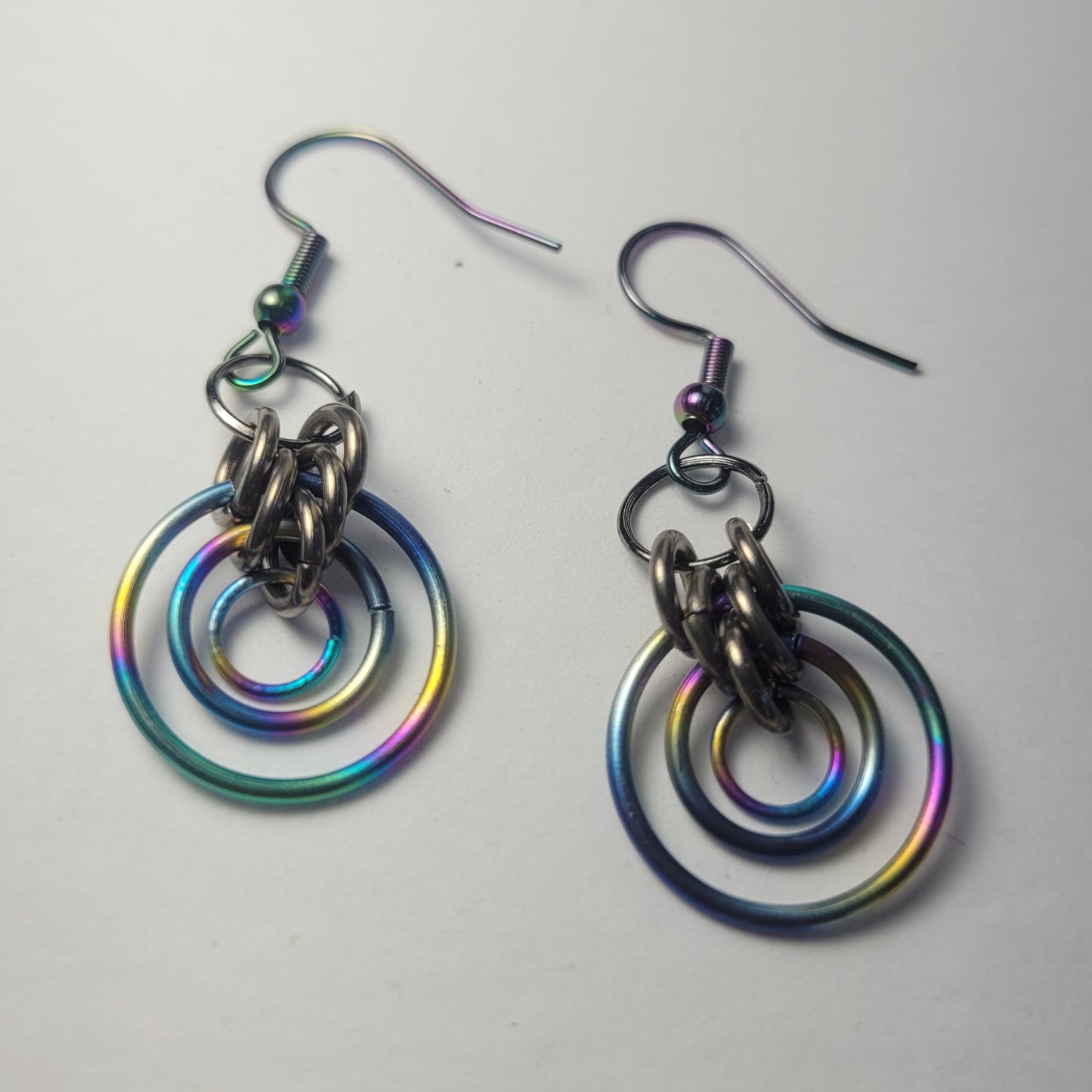 Rainbow circle earrings chainmail