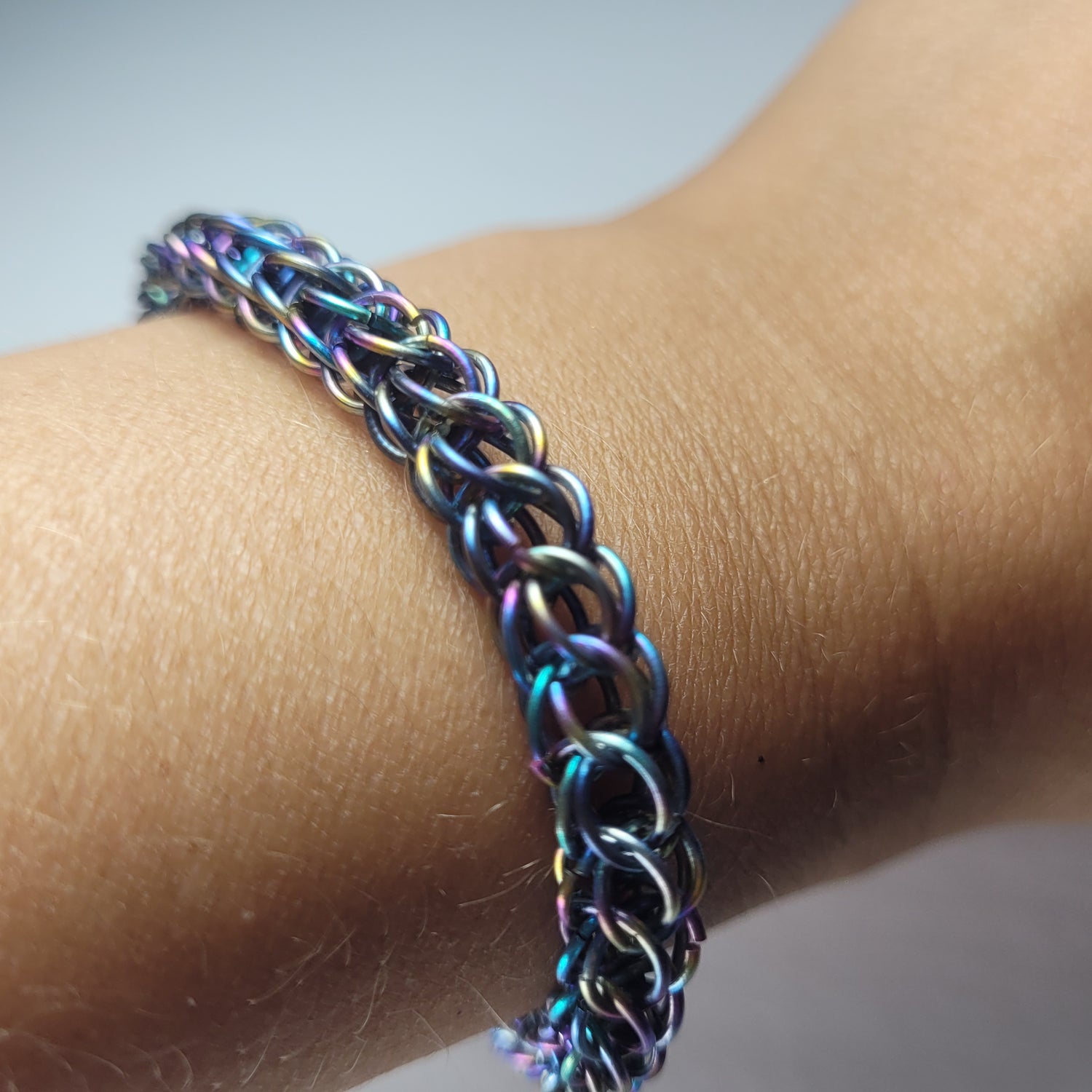 Rainbow rosette chainmail bracelet – Paint It Pretty