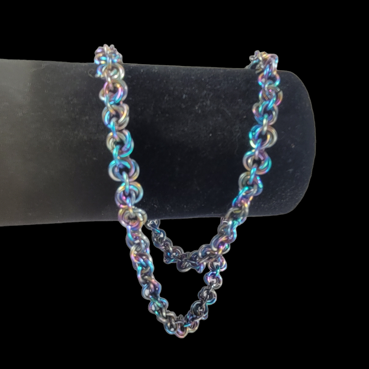 Rainbow rosette chainmail necklace